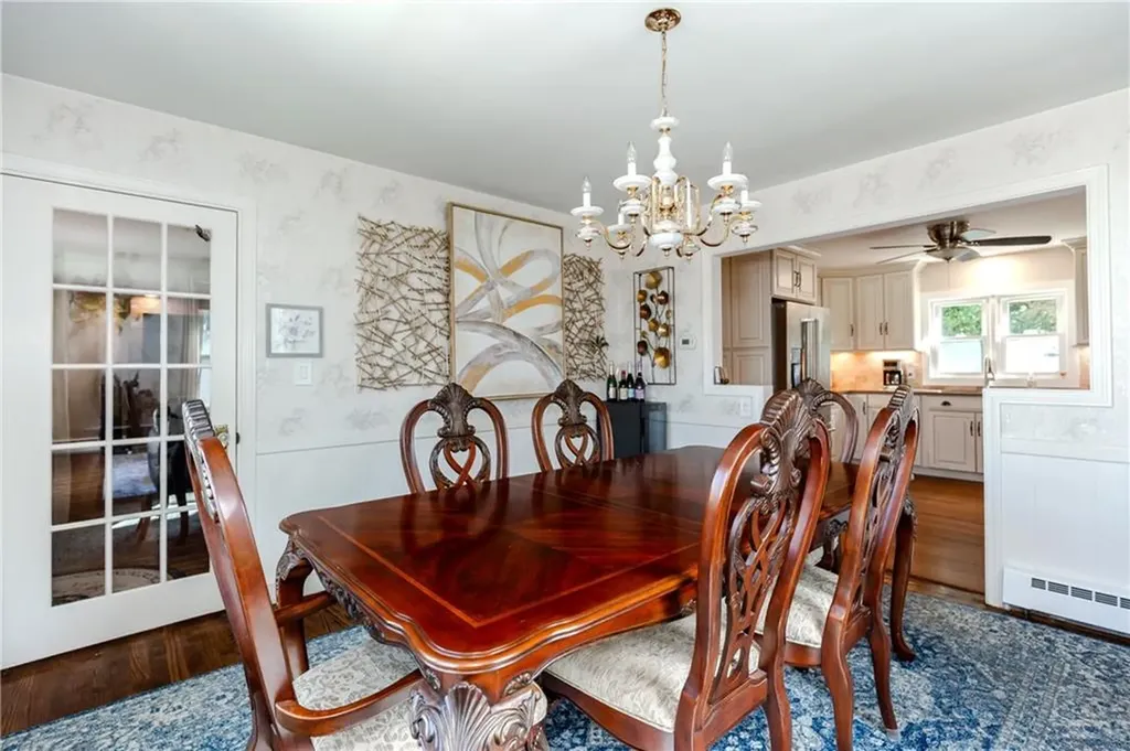 24 Freedom Road Providence RI 02909