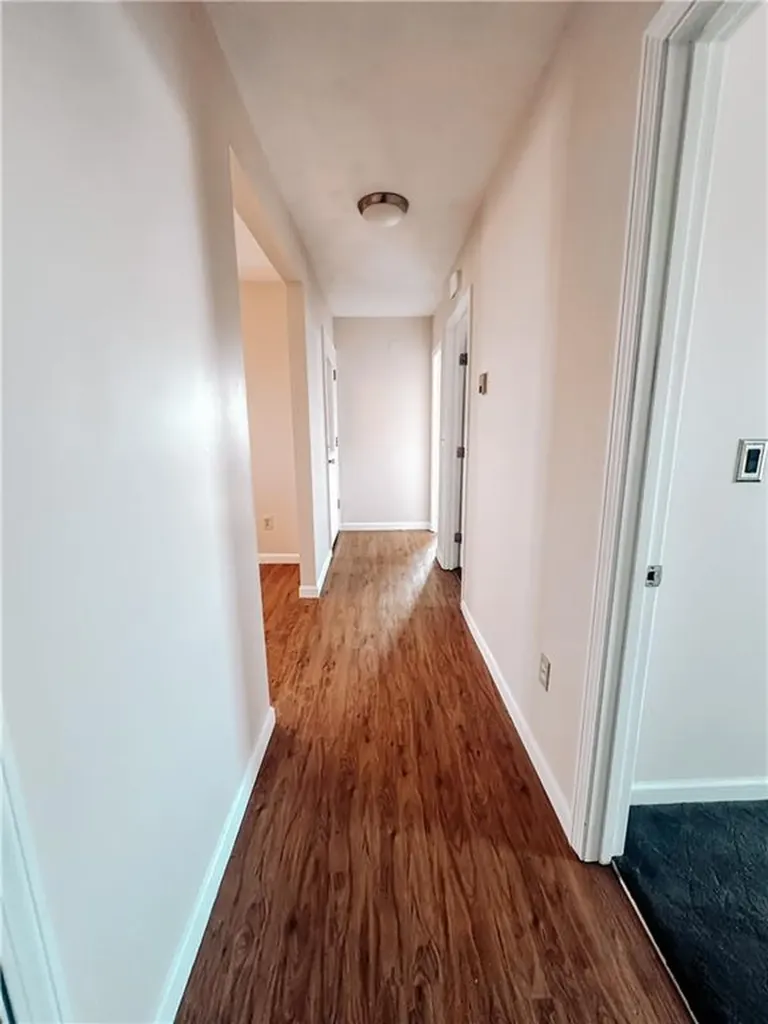 341 Metacom Avenue Warren RI 02885