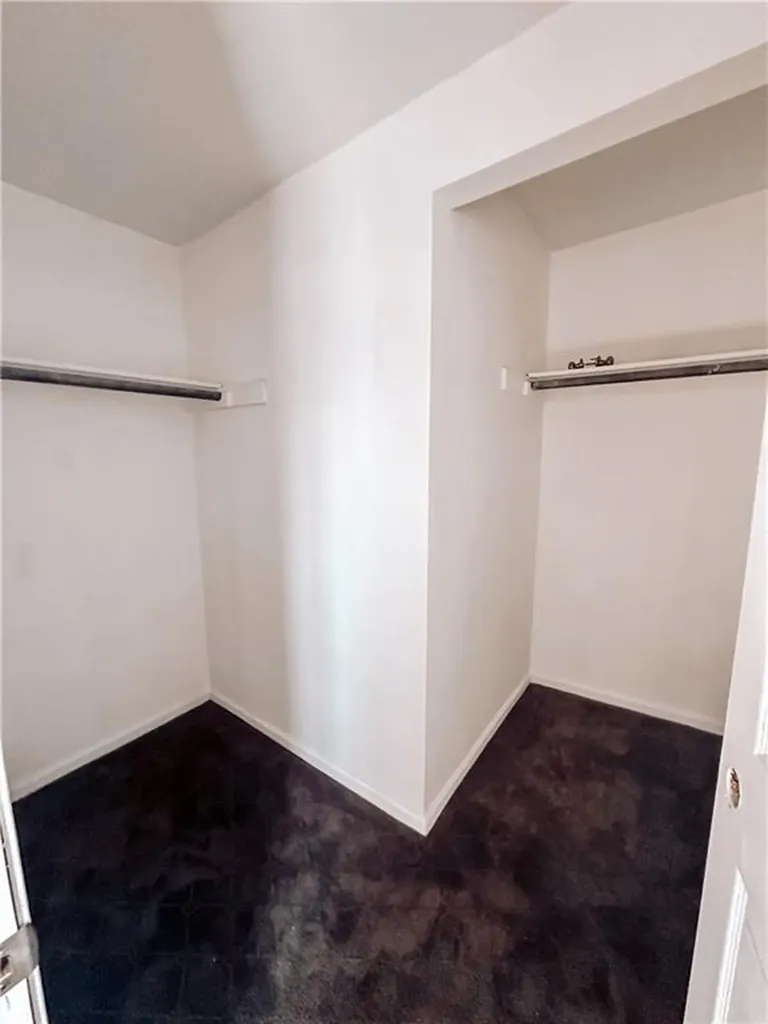 341 Metacom Avenue Warren RI 02885