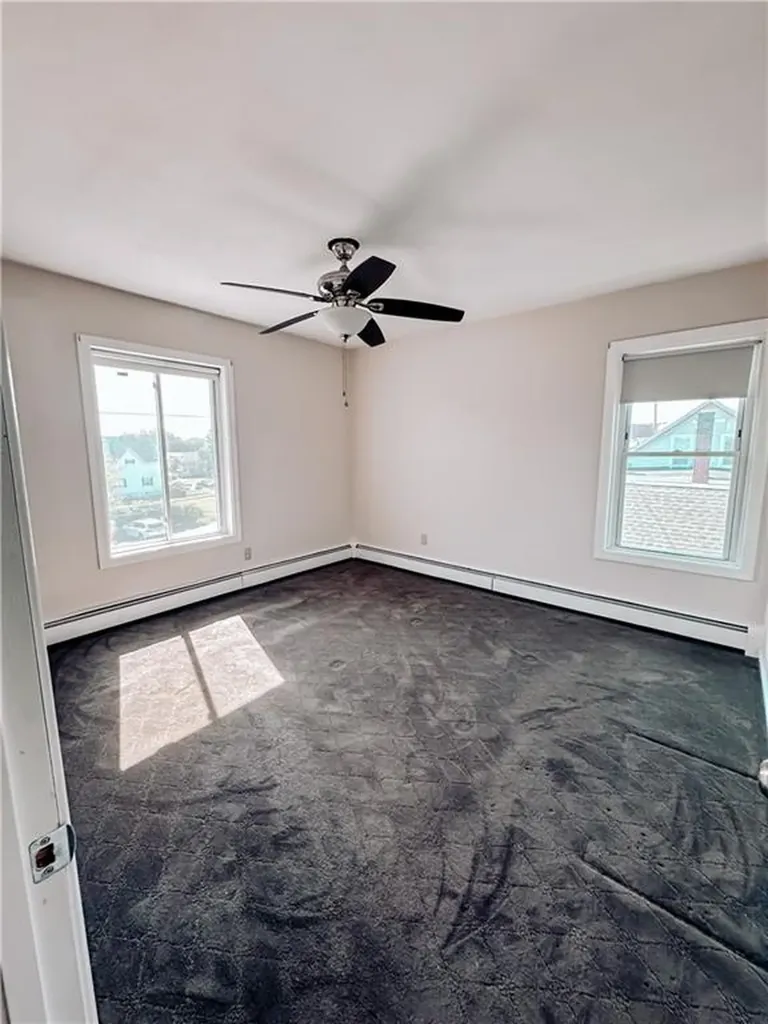 341 Metacom Avenue Warren RI 02885