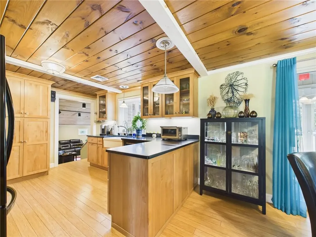 95 Mail Road Exeter RI 02822