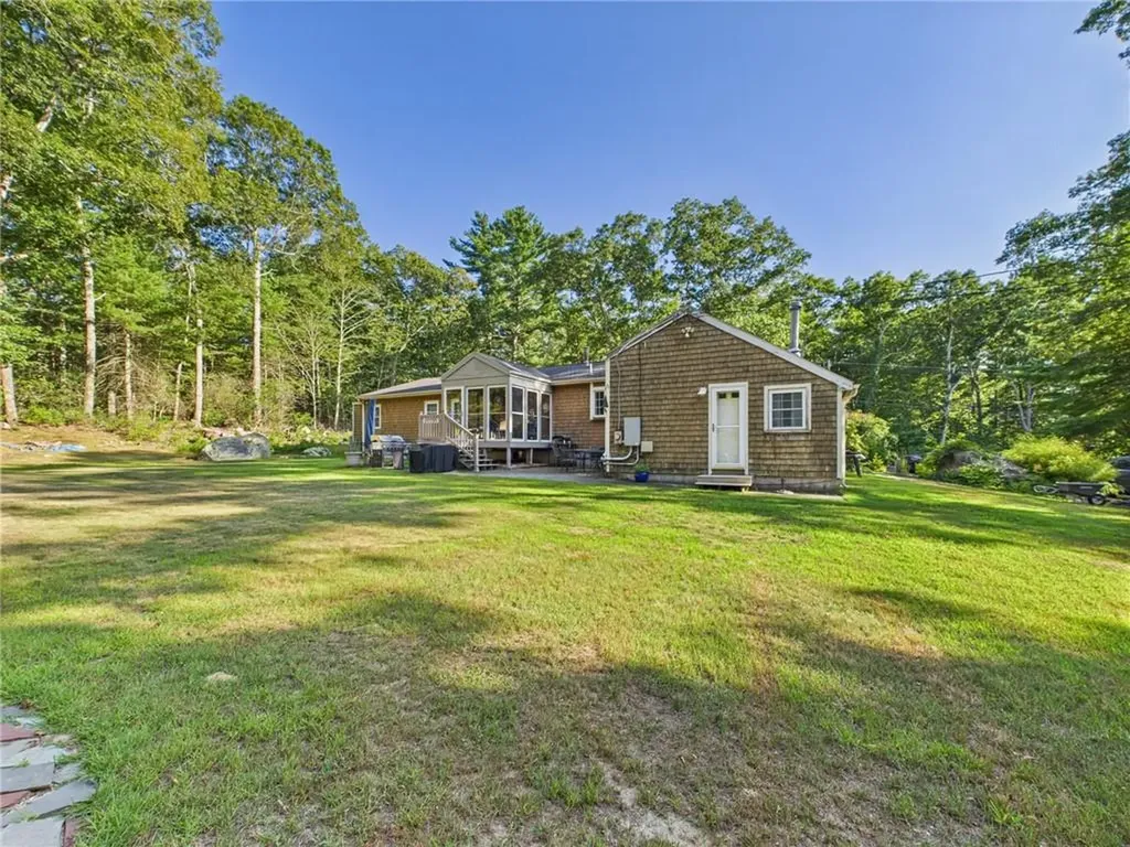 95 Mail Road Exeter RI 02822