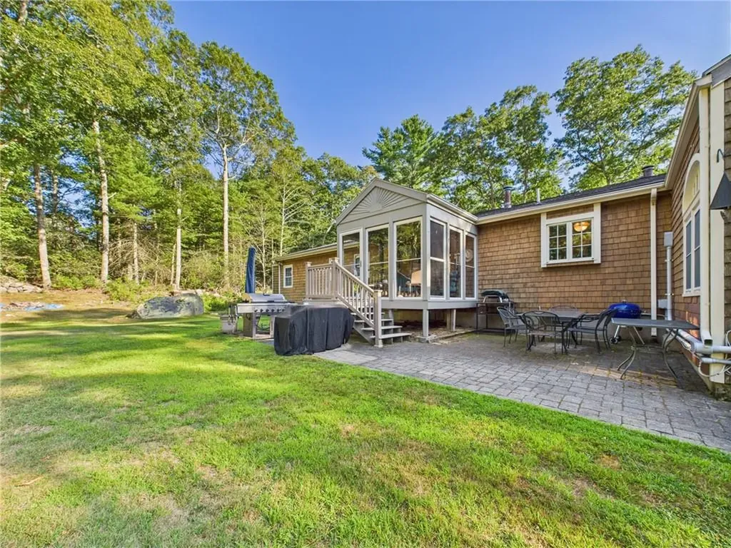 95 Mail Road Exeter RI 02822