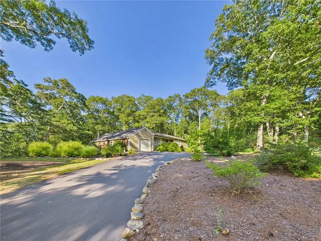 95 Mail Road Exeter RI 02822
