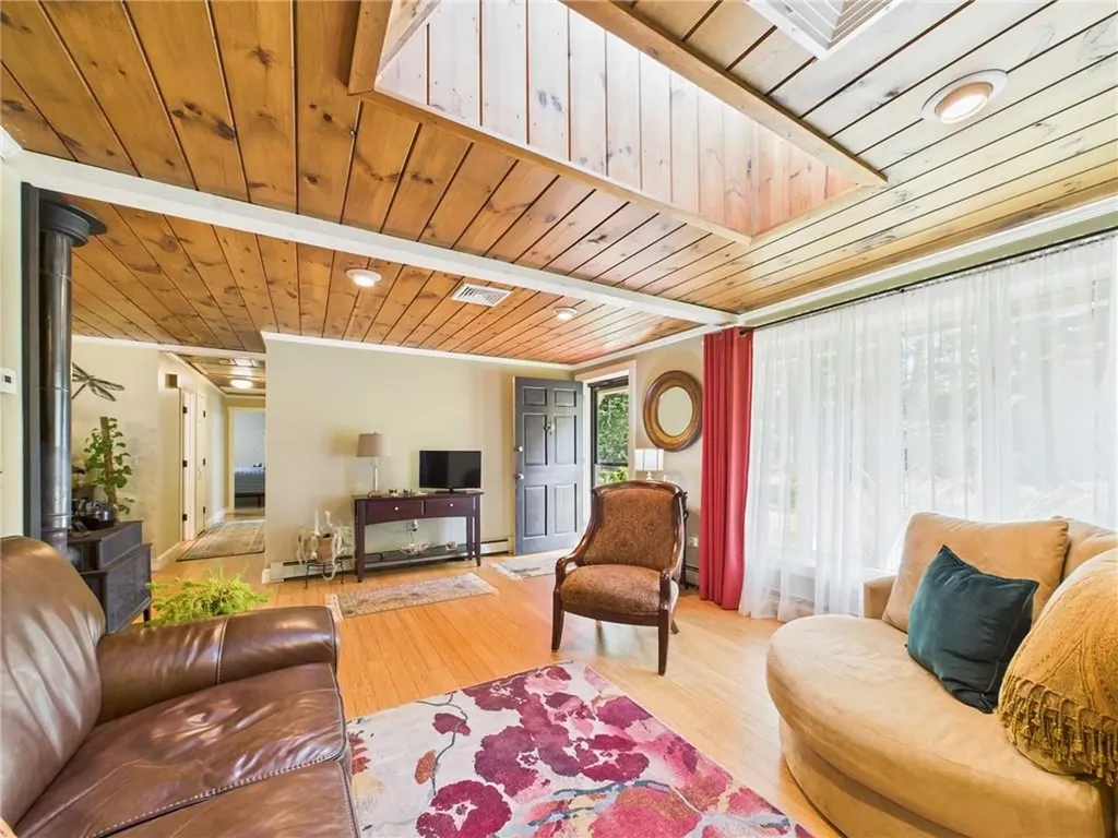 95 Mail Road Exeter RI 02822