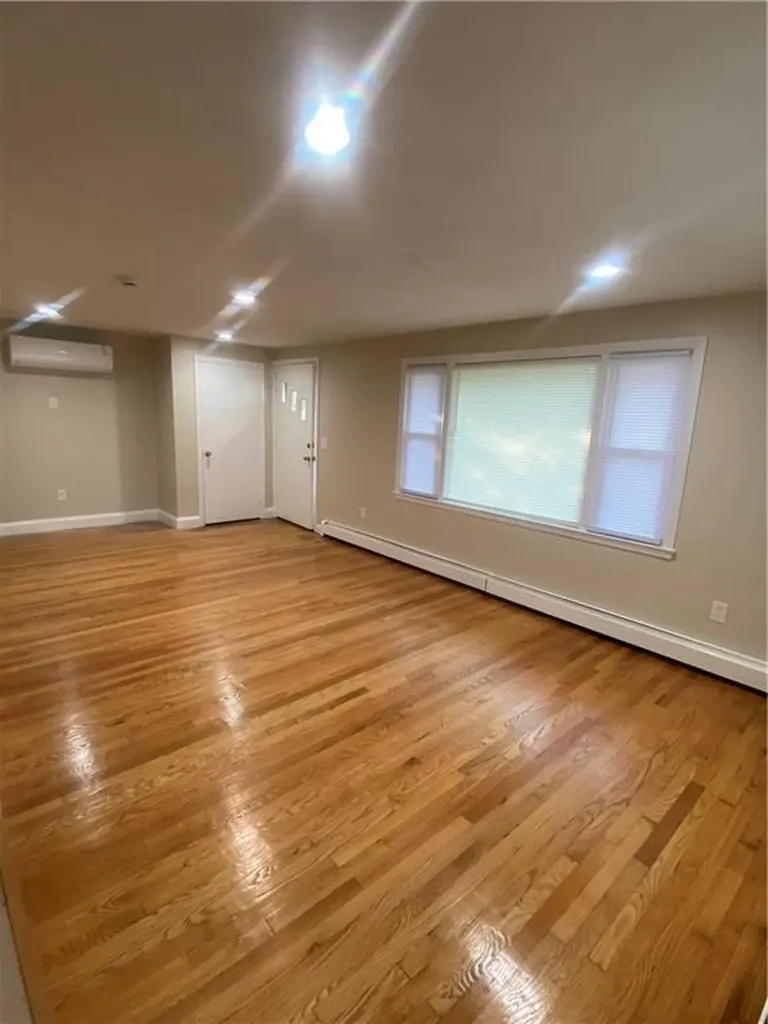 316 Manolla Avenue Warwick RI 02888