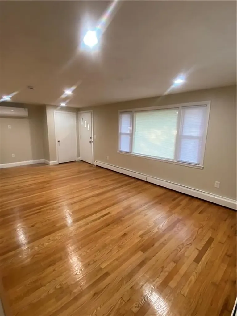 316 Manolla Avenue Warwick RI 02888