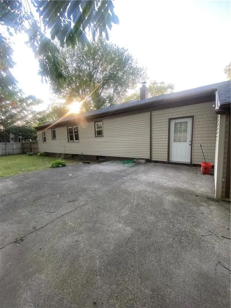 316 Manolla Avenue Warwick RI 02888