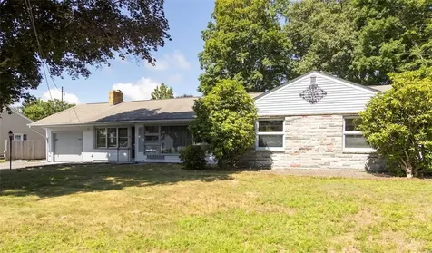 24 Doray Drive Scituate RI 02831