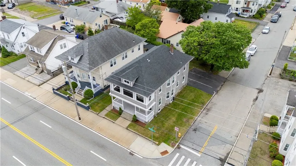 1362 1364 Newport Avenue Pawtucket RI 02861