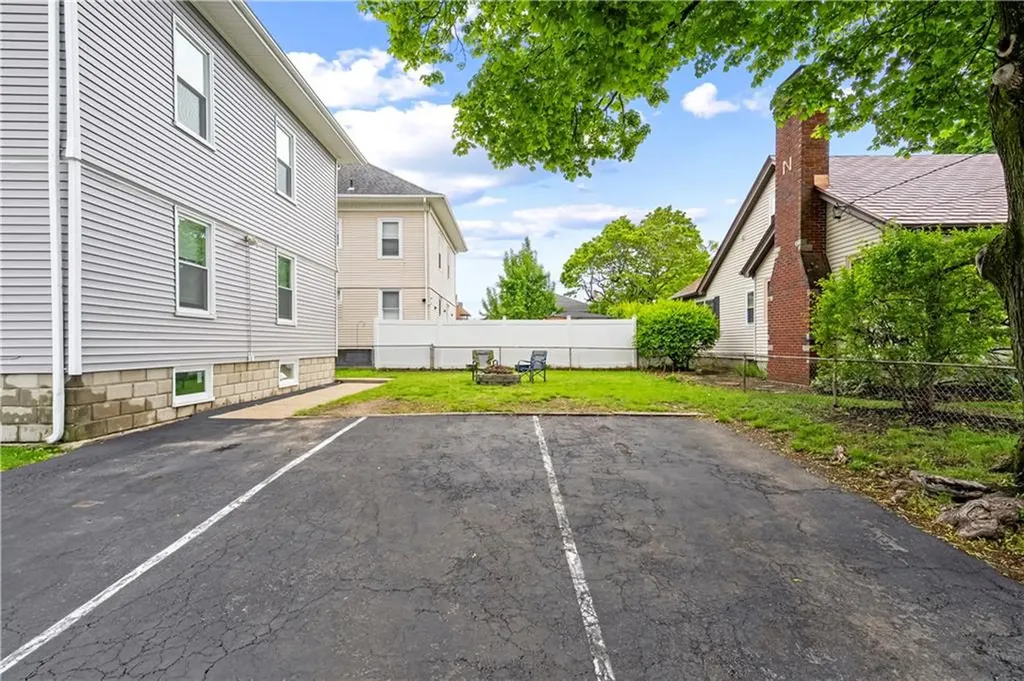 1362 1364 Newport Avenue Pawtucket RI 02861