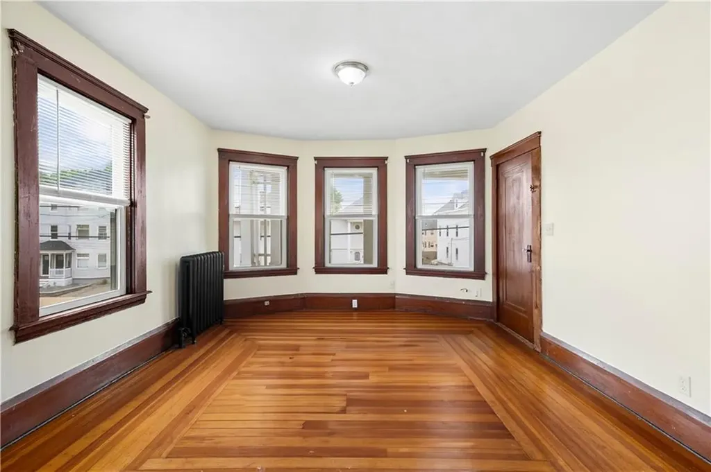 1362 1364 Newport Avenue Pawtucket RI 02861