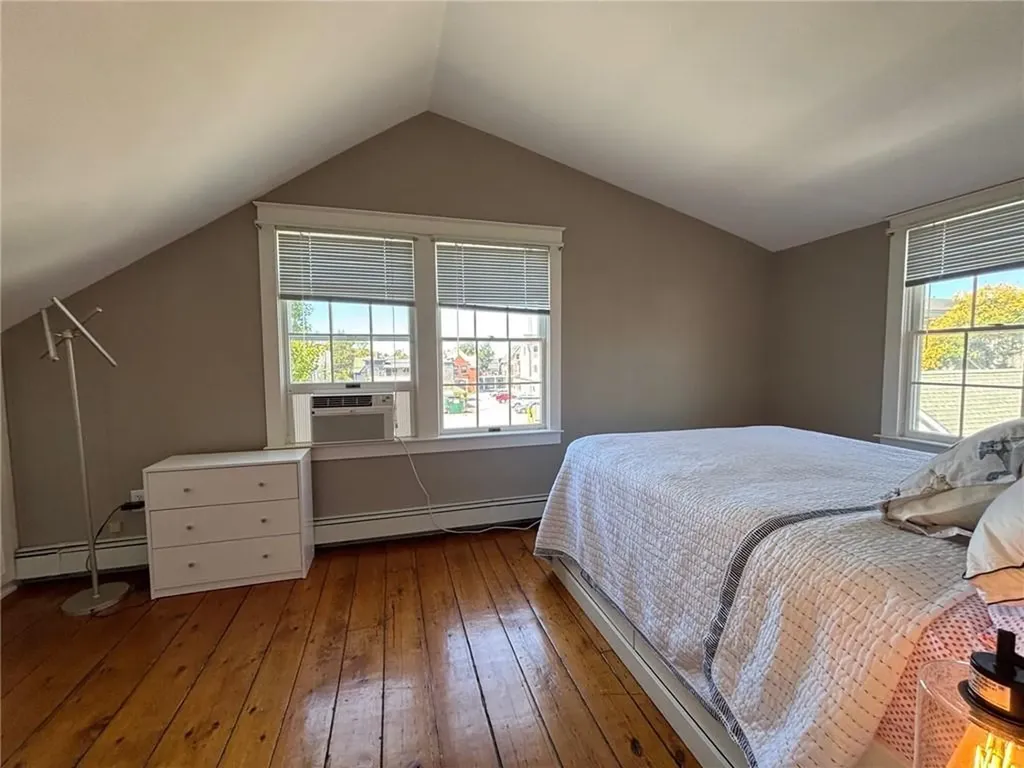 25 Mcallister Street Newport RI 02840