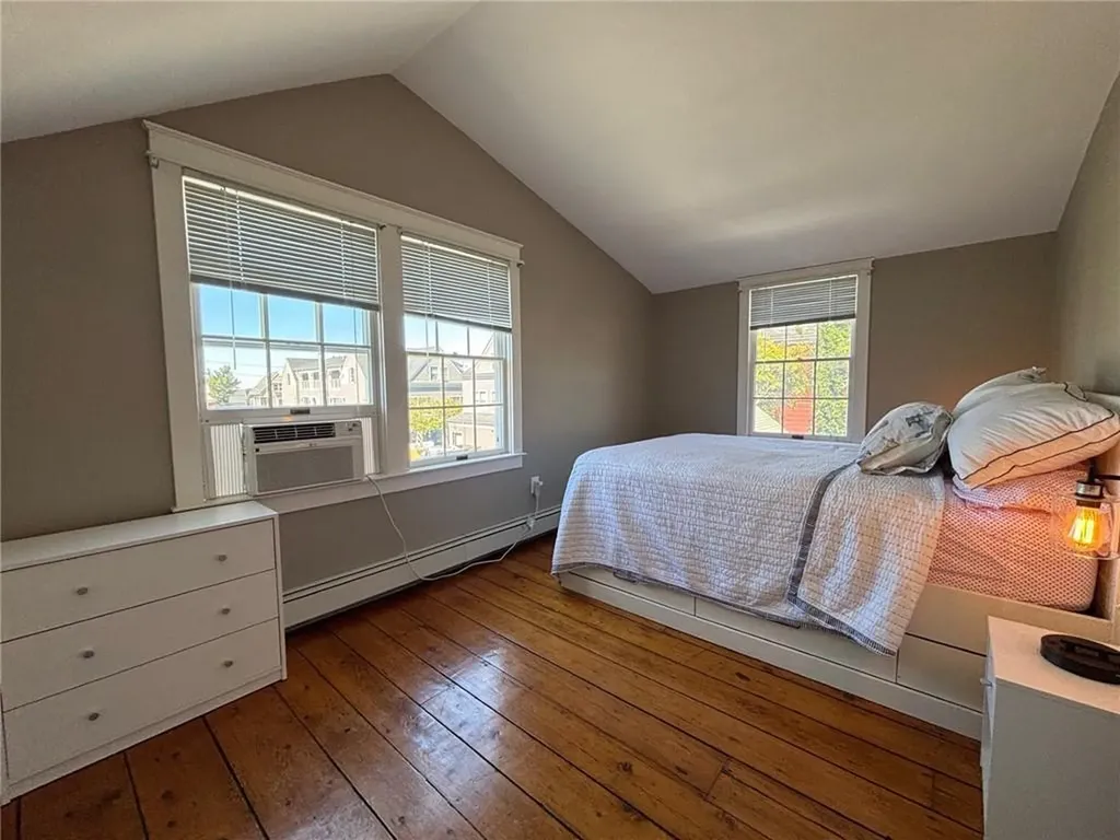 25 Mcallister Street Newport RI 02840