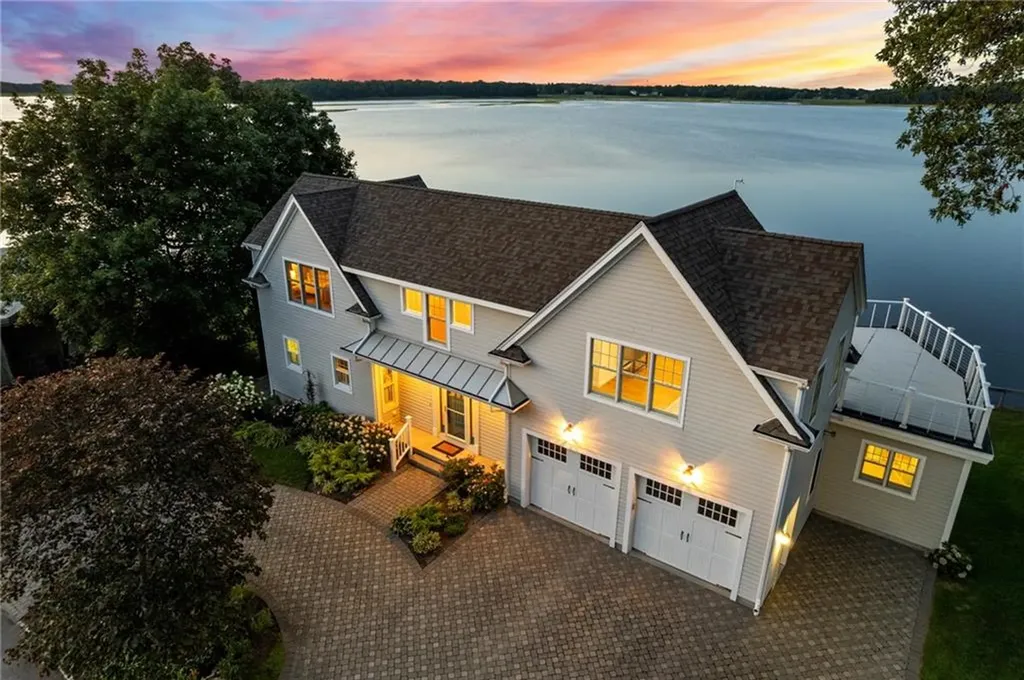 99 Boyce Avenue Barrington RI 02806