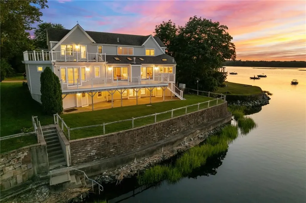 99 Boyce Avenue Barrington RI 02806
