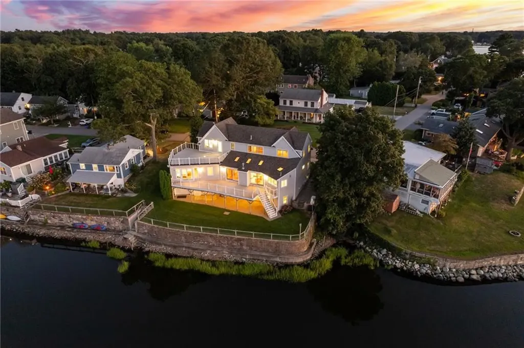 99 Boyce Avenue Barrington RI 02806