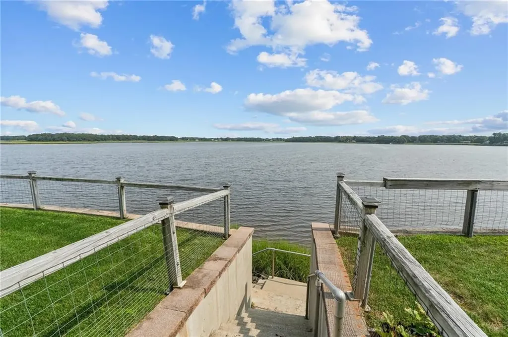 99 Boyce Avenue Barrington RI 02806
