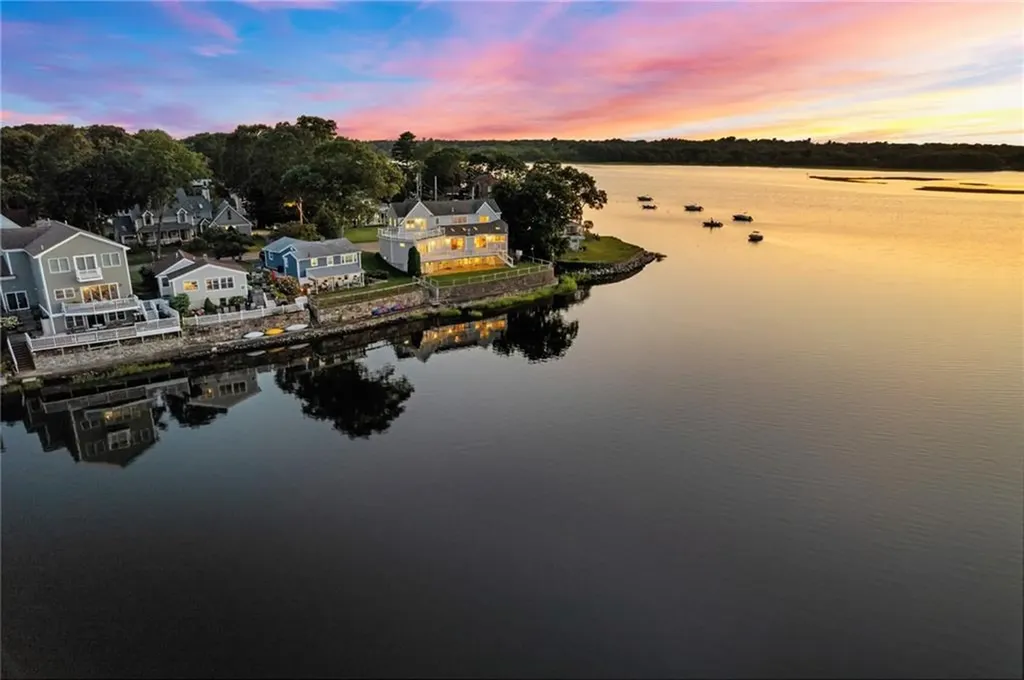 99 Boyce Avenue Barrington RI 02806