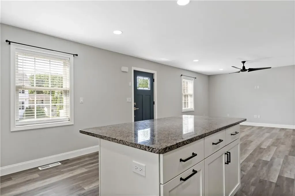 12 Henry Street Westerly RI 02891