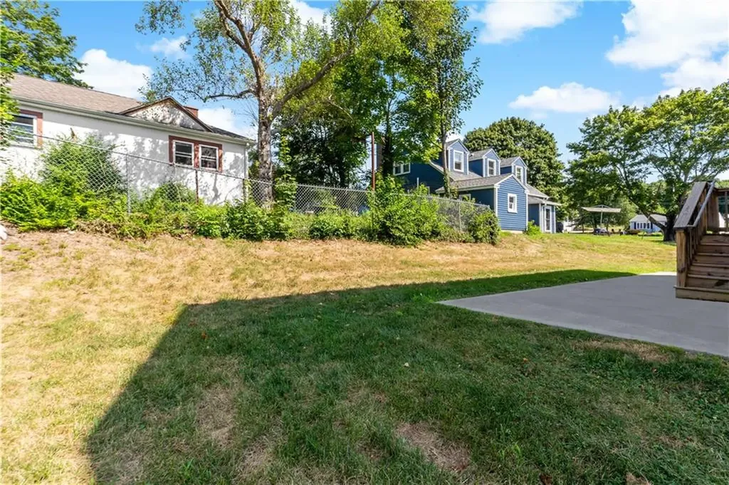 12 Henry Street Westerly RI 02891