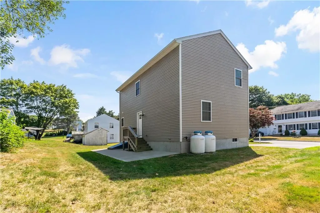 12 Henry Street Westerly RI 02891