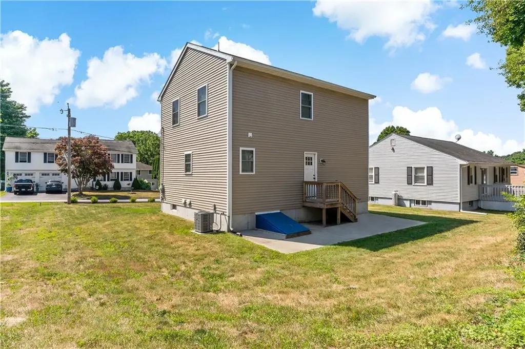 12 Henry Street Westerly RI 02891