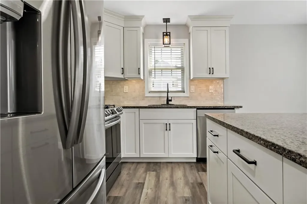 12 Henry Street Westerly RI 02891