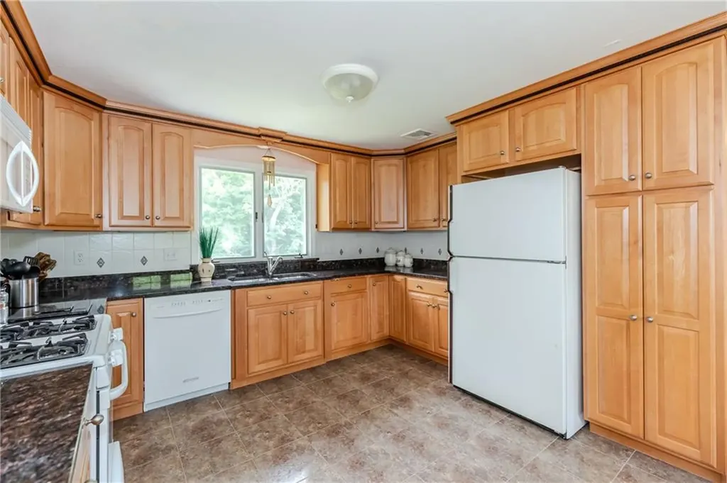 3 Ostend Street Johnston RI 02919