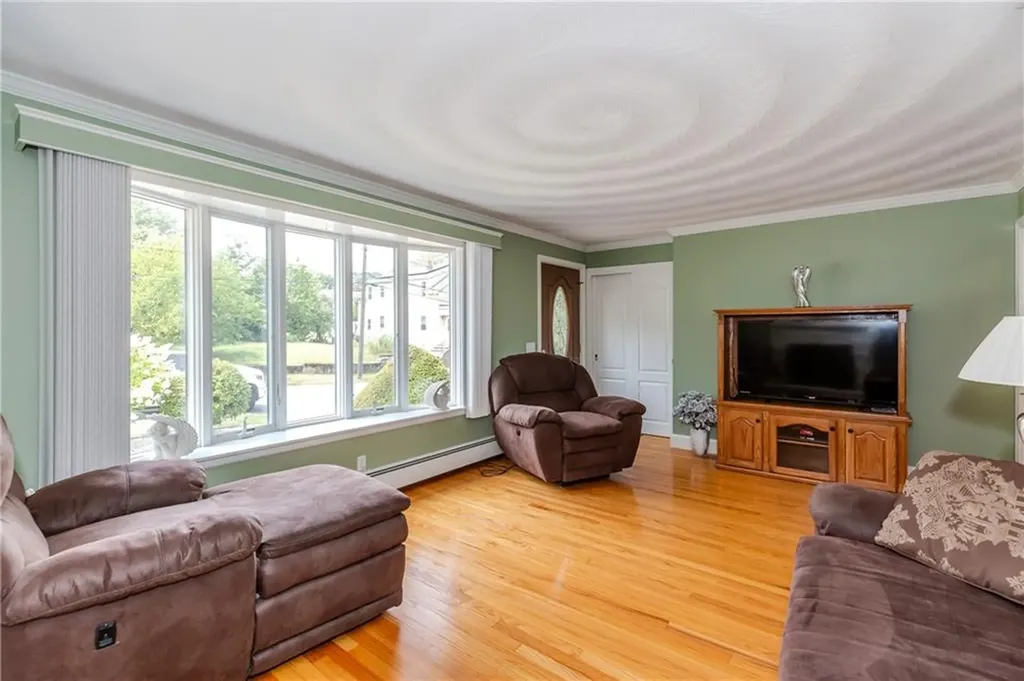 3 Ostend Street Johnston RI 02919