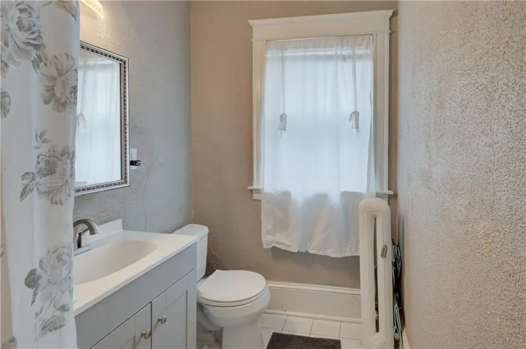 58 Cliffdale Avenue Cranston RI 02905