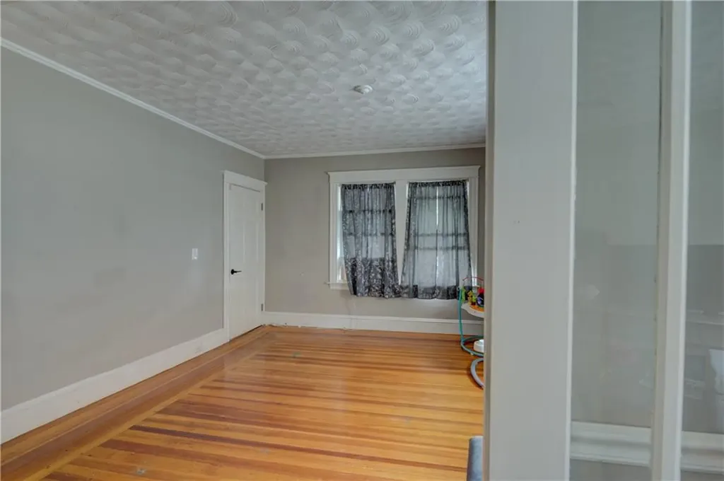58 Cliffdale Avenue Cranston RI 02905