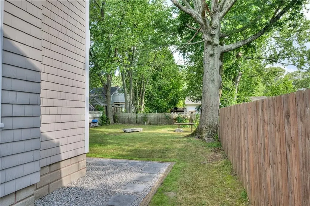 58 Cliffdale Avenue Cranston RI 02905