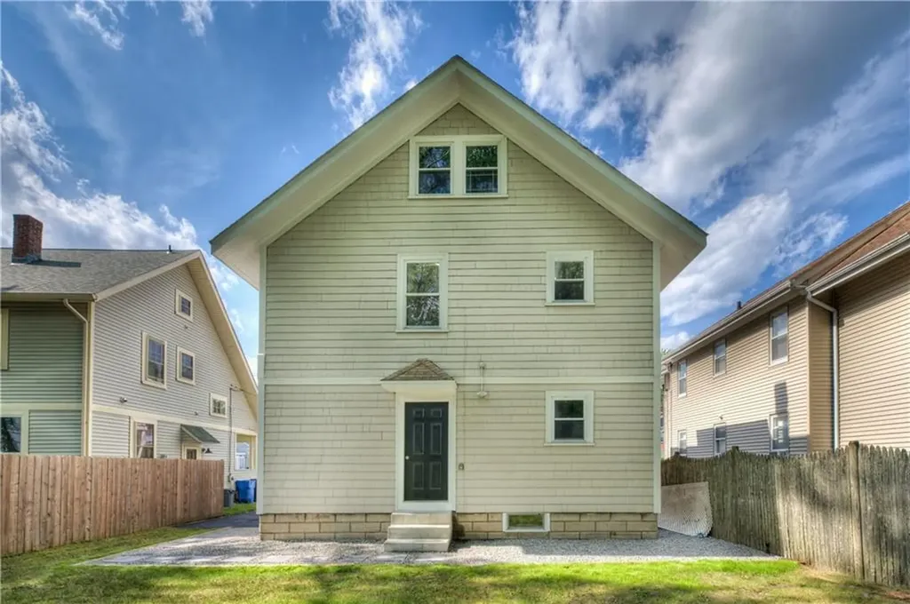 58 Cliffdale Avenue Cranston RI 02905