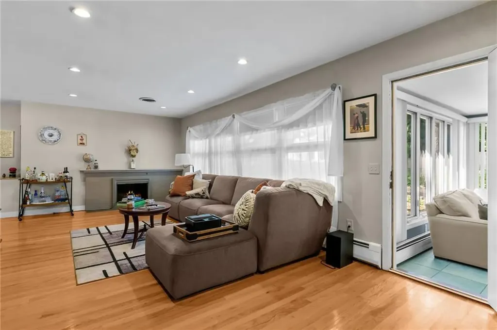 220 Deerfield Road Cranston RI 02920