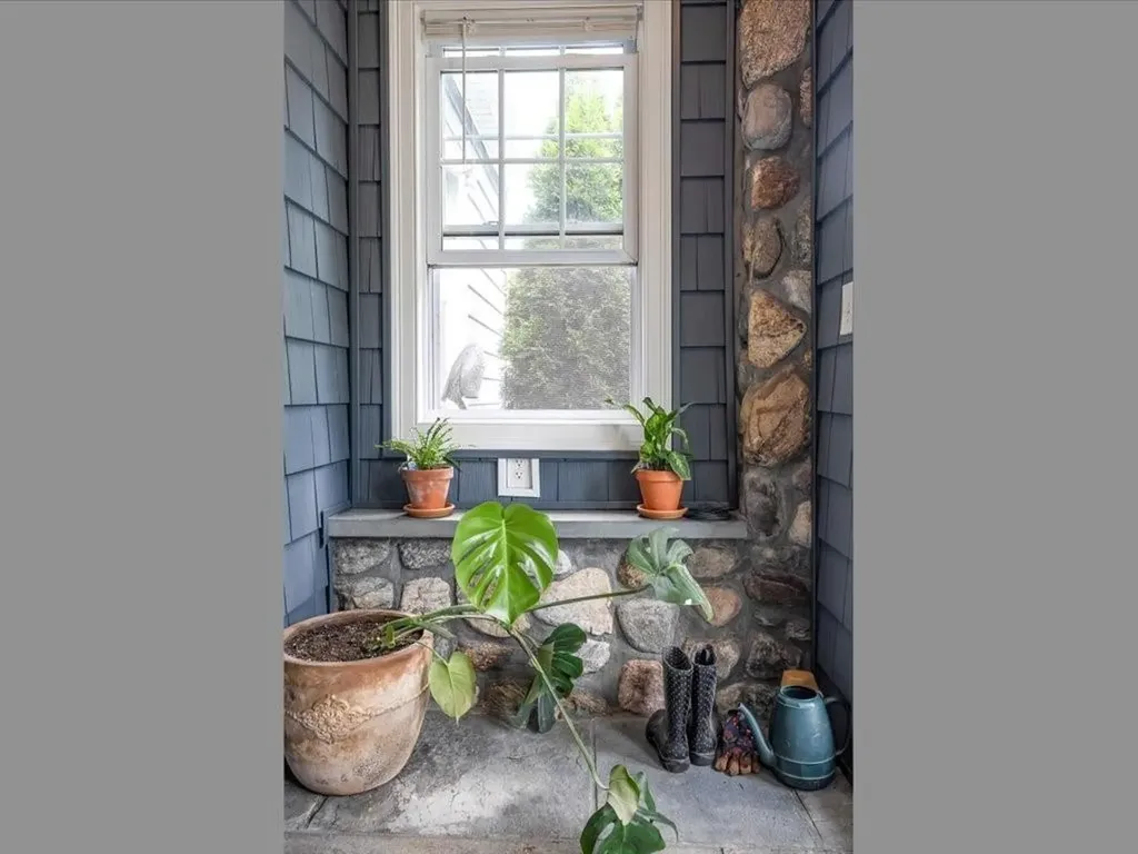 96 Ashaway Road Westerly RI 02891