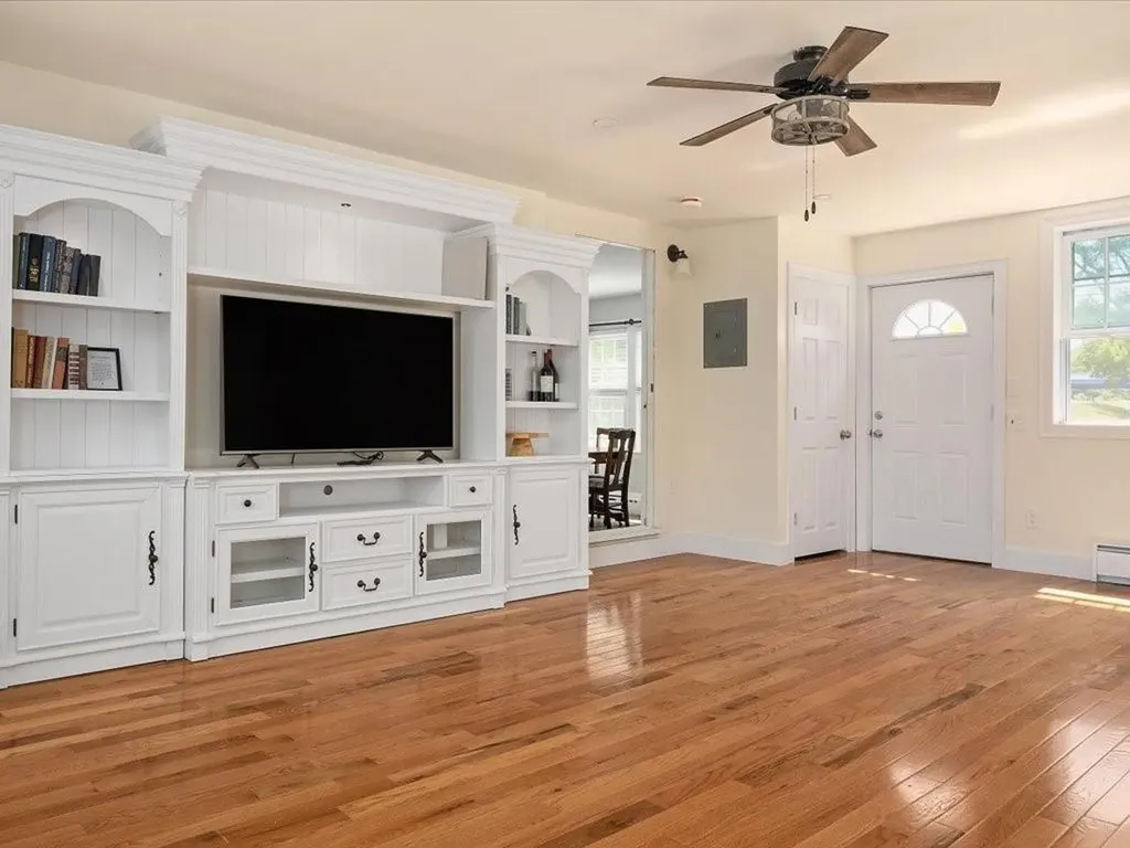 96 Ashaway Road Westerly RI 02891