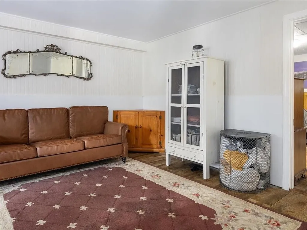 96 Ashaway Road Westerly RI 02891