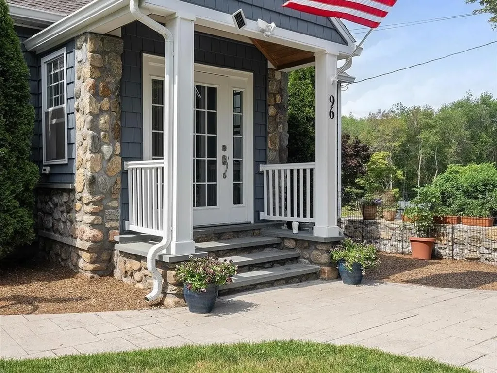 96 Ashaway Road Westerly RI 02891
