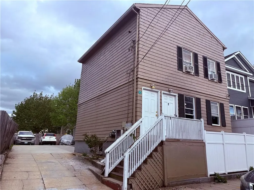15 Alton Street Providence RI 02908