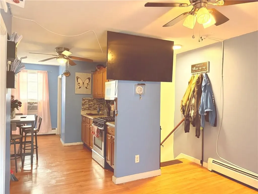 15 Alton Street Providence RI 02908