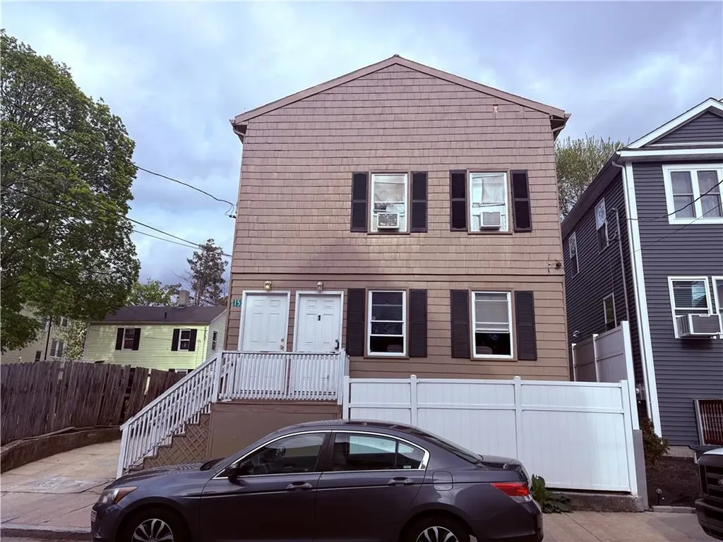 15 Alton Street Providence RI 02908