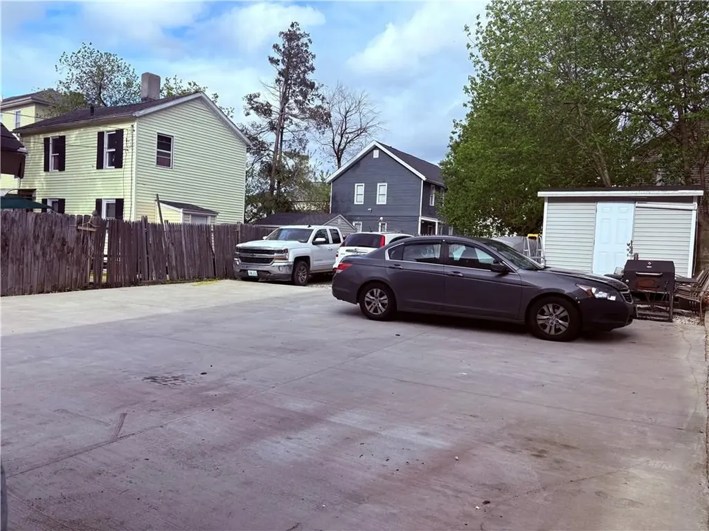 15 Alton Street Providence RI 02908