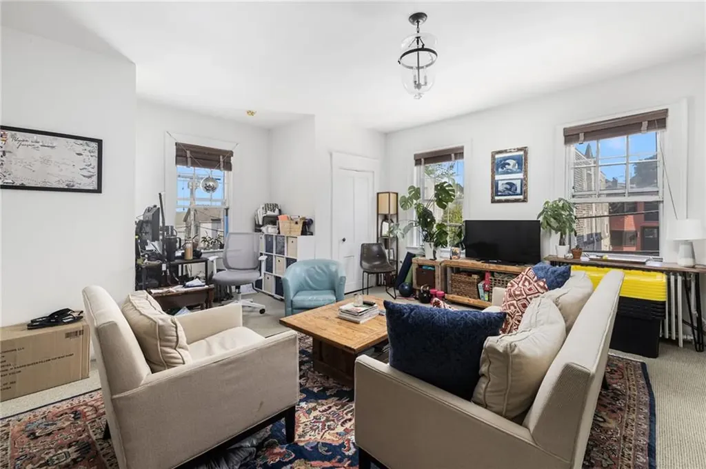 27 29 Franklin Street Newport RI 02840