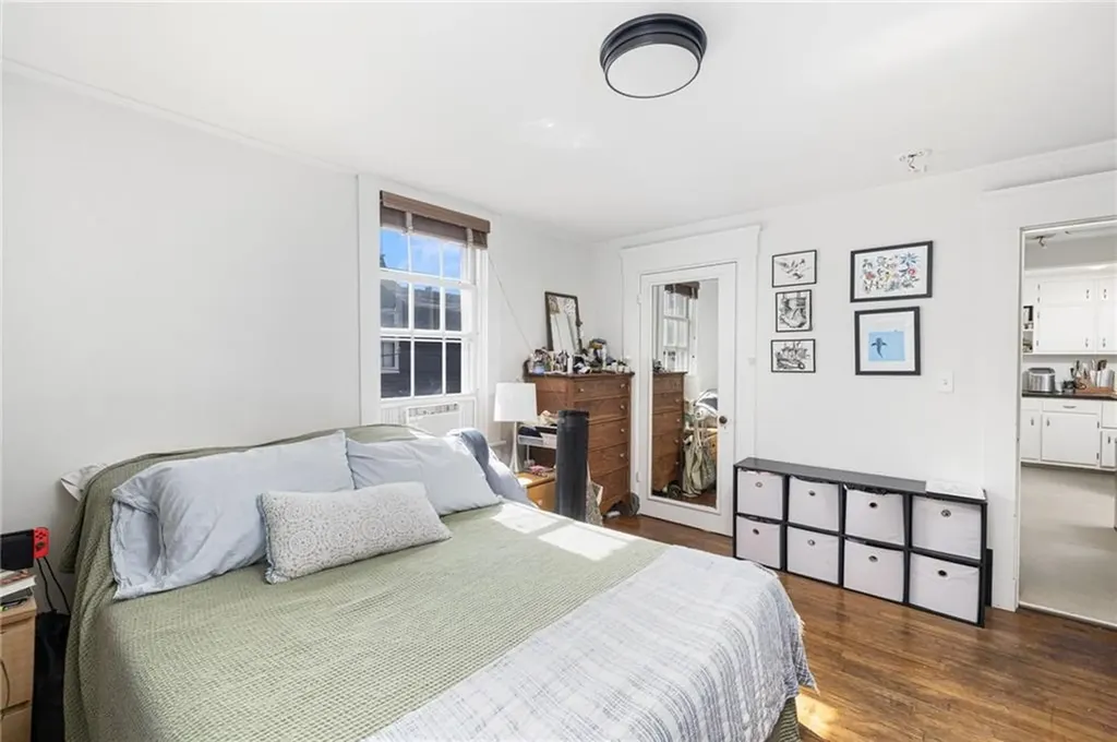 27 29 Franklin Street Newport RI 02840