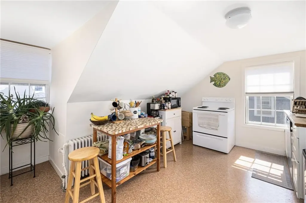 27 29 Franklin Street Newport RI 02840