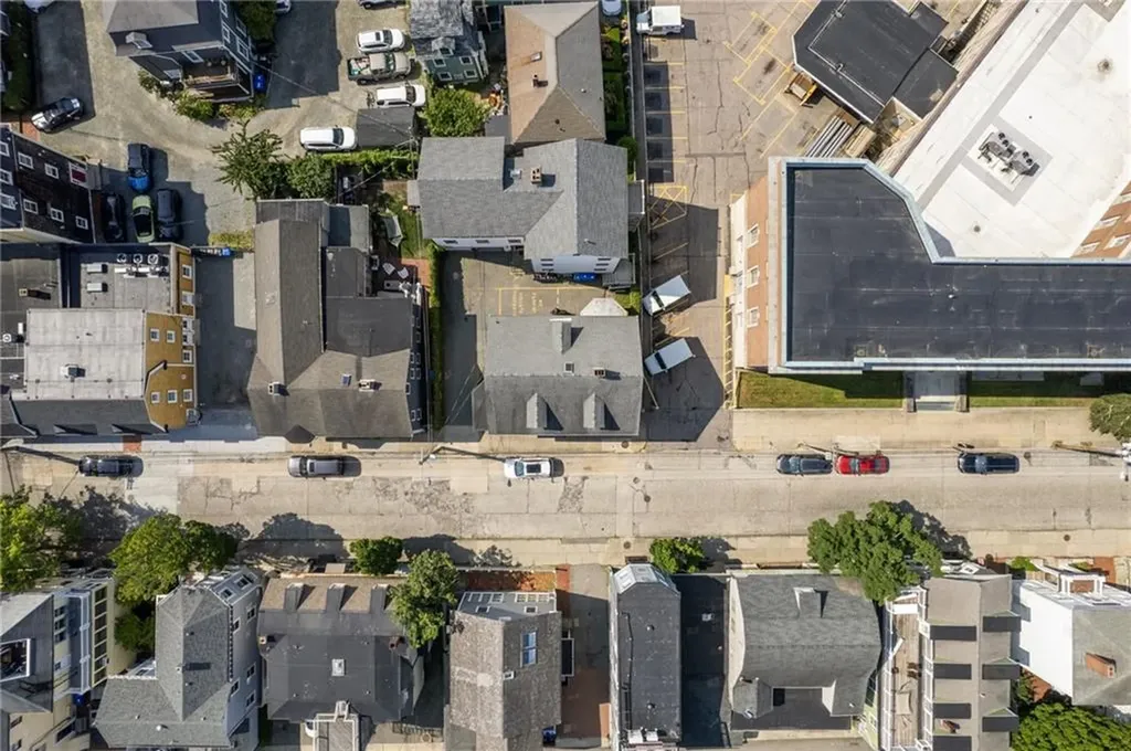 27 29 Franklin Street Newport RI 02840