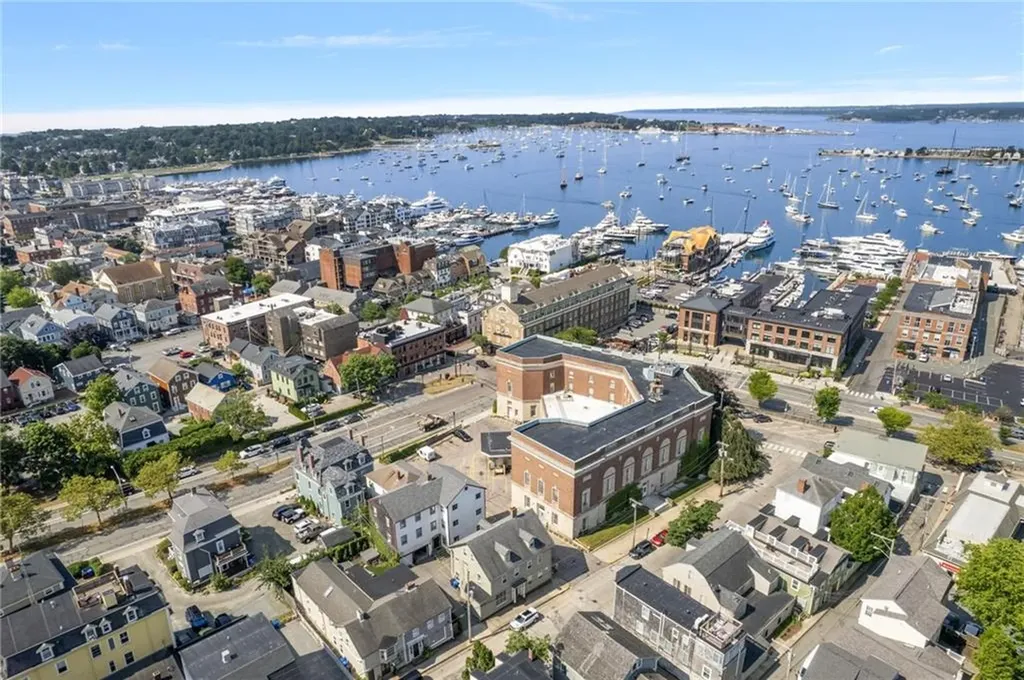 27 29 Franklin Street Newport RI 02840