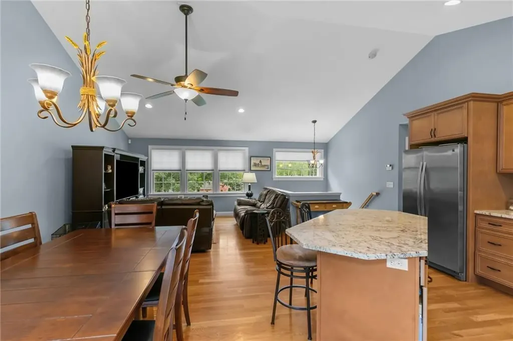 76 Lakehurst Drive Coventry RI 02816