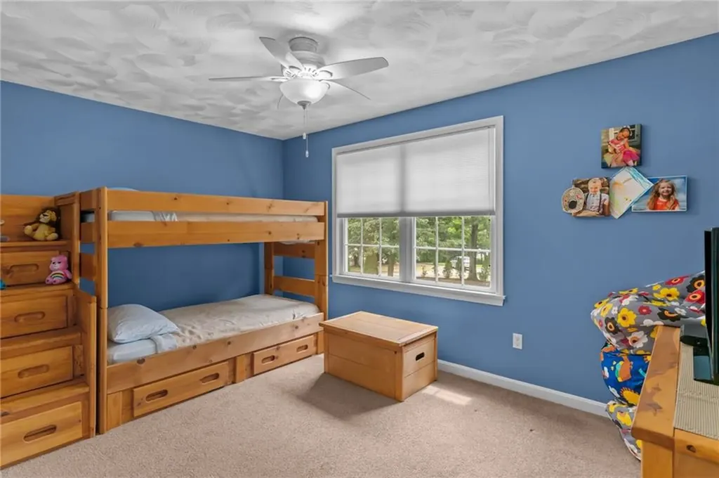 76 Lakehurst Drive Coventry RI 02816
